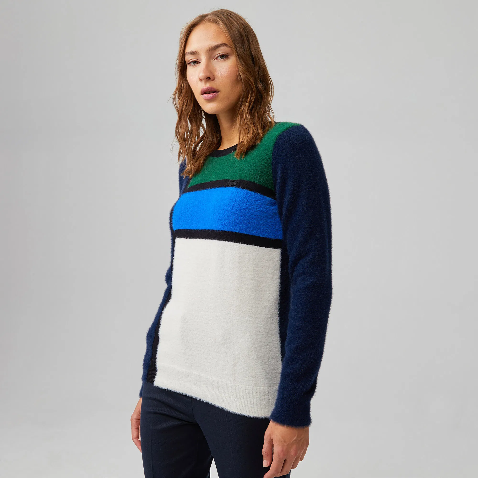 Женский свитер Lacoste