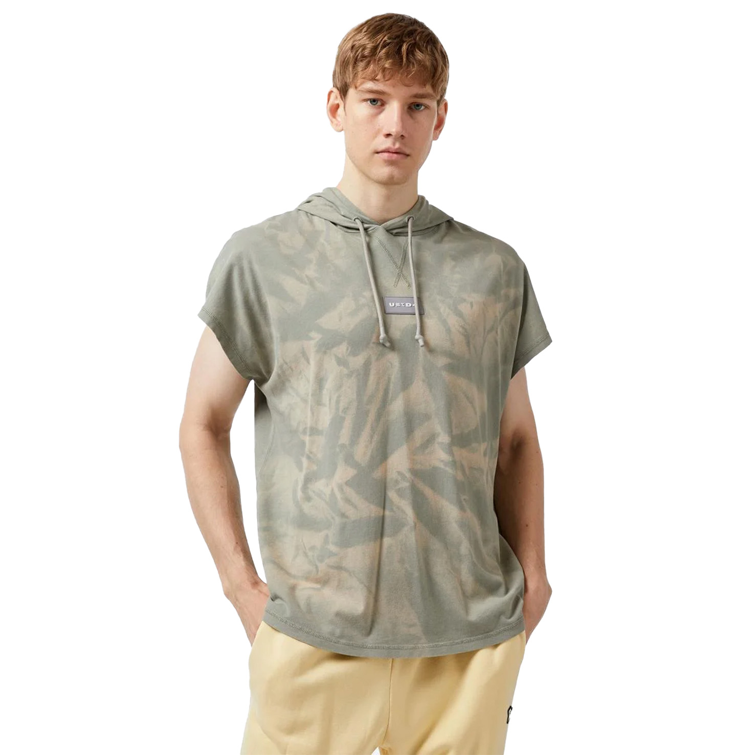BASKEBALL NO ARM SWEATSHIRT