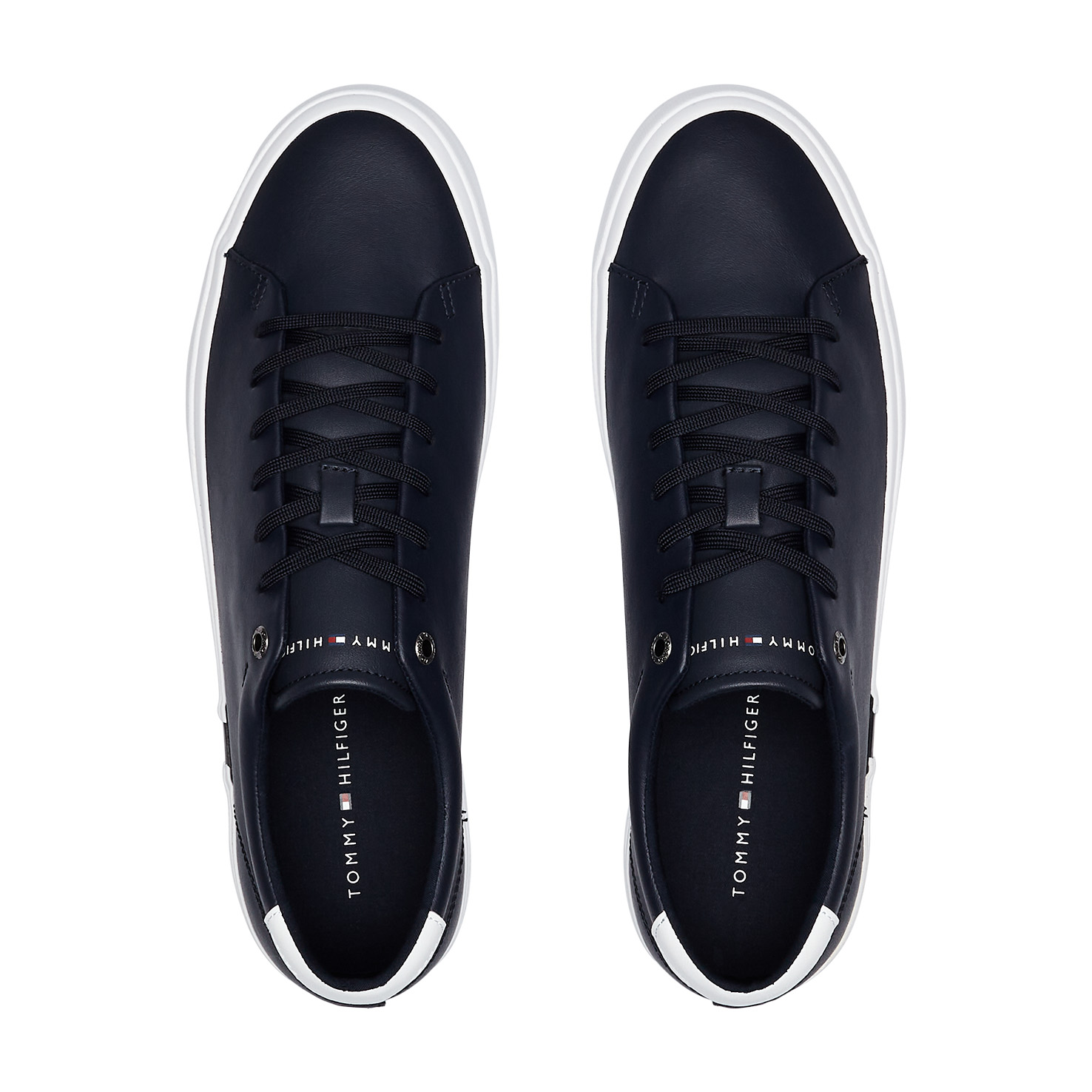 FLAG ACCENT LEATHER SNEAKER 3
