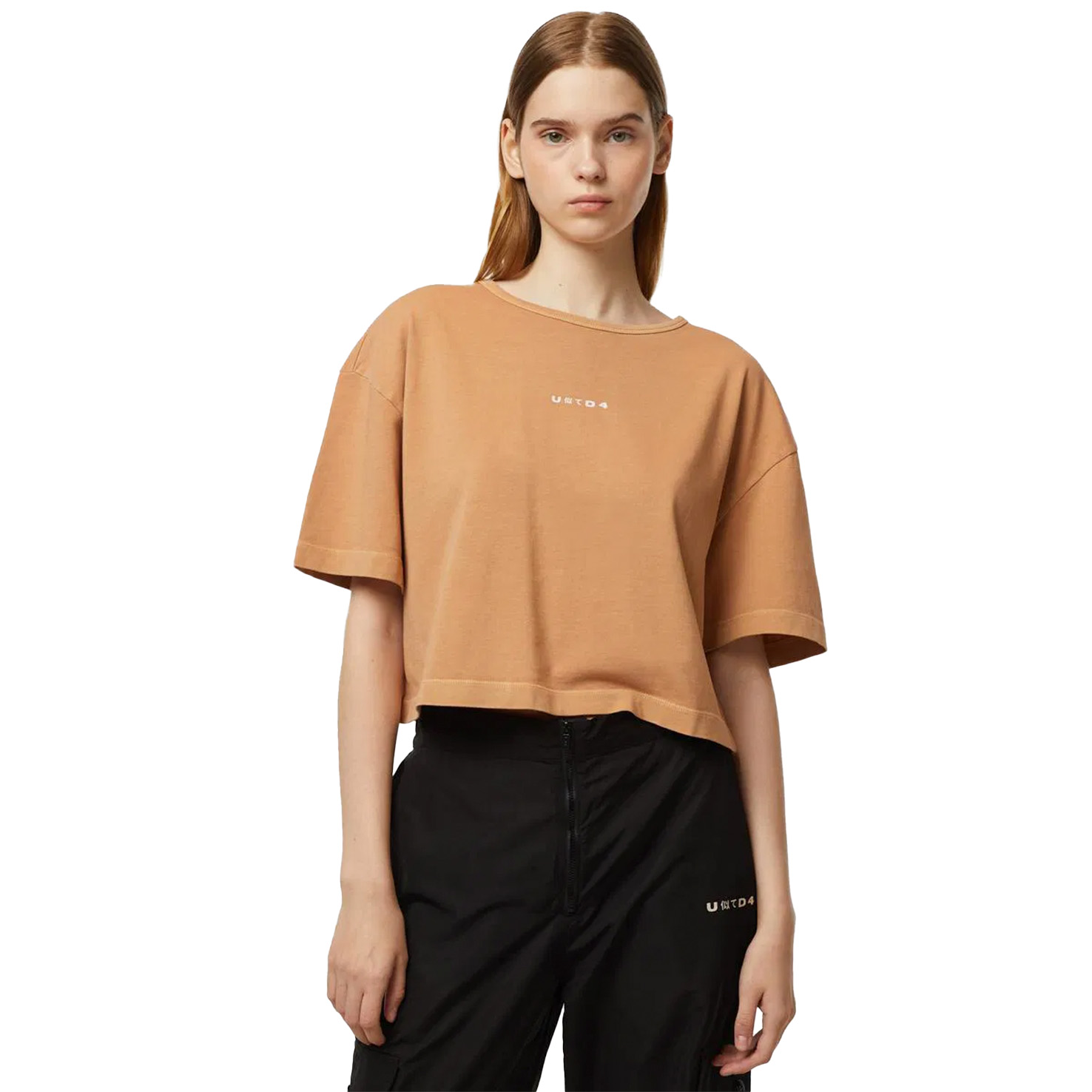 ESSENTALS W CROP TSHIRT