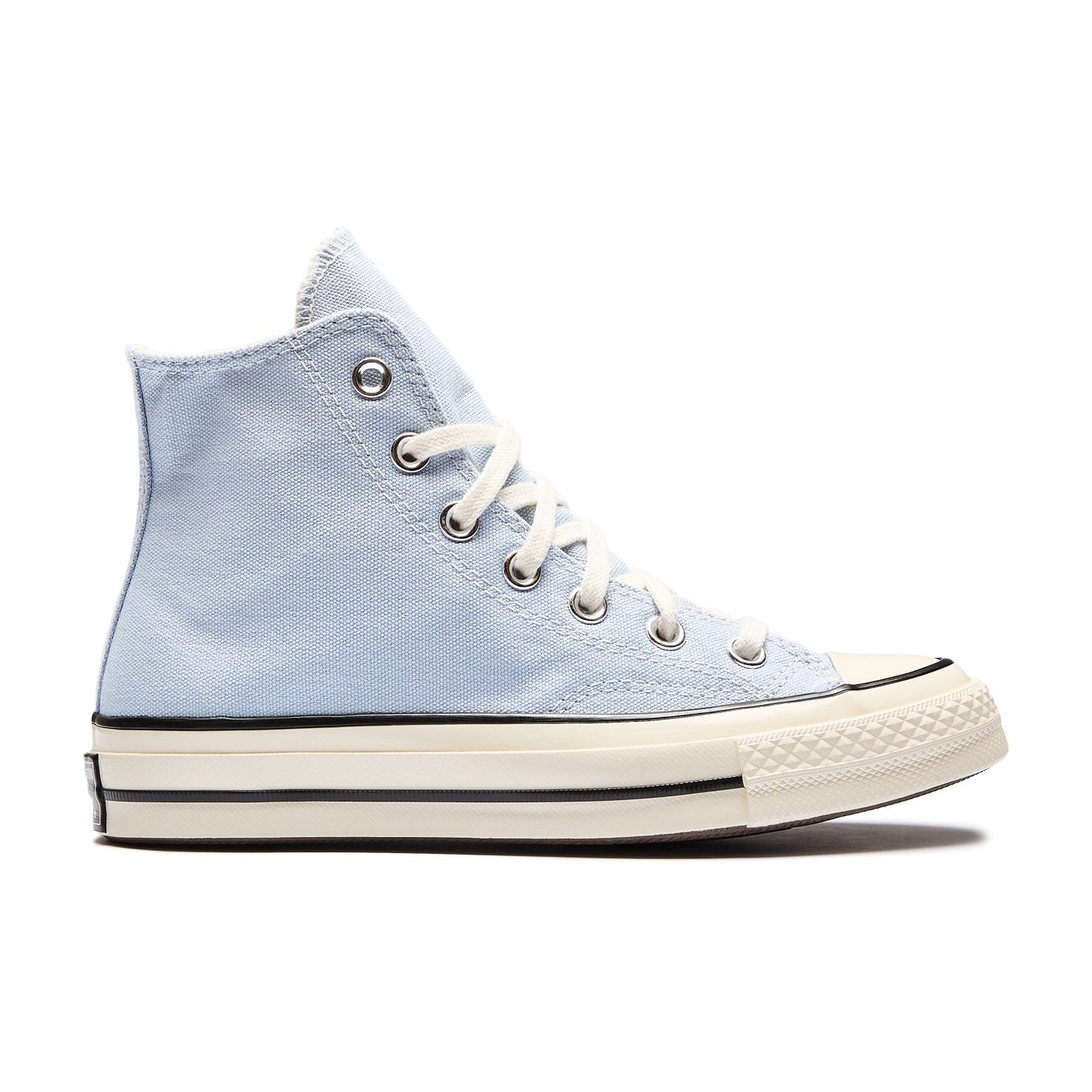 

Chuck 70, Голубой