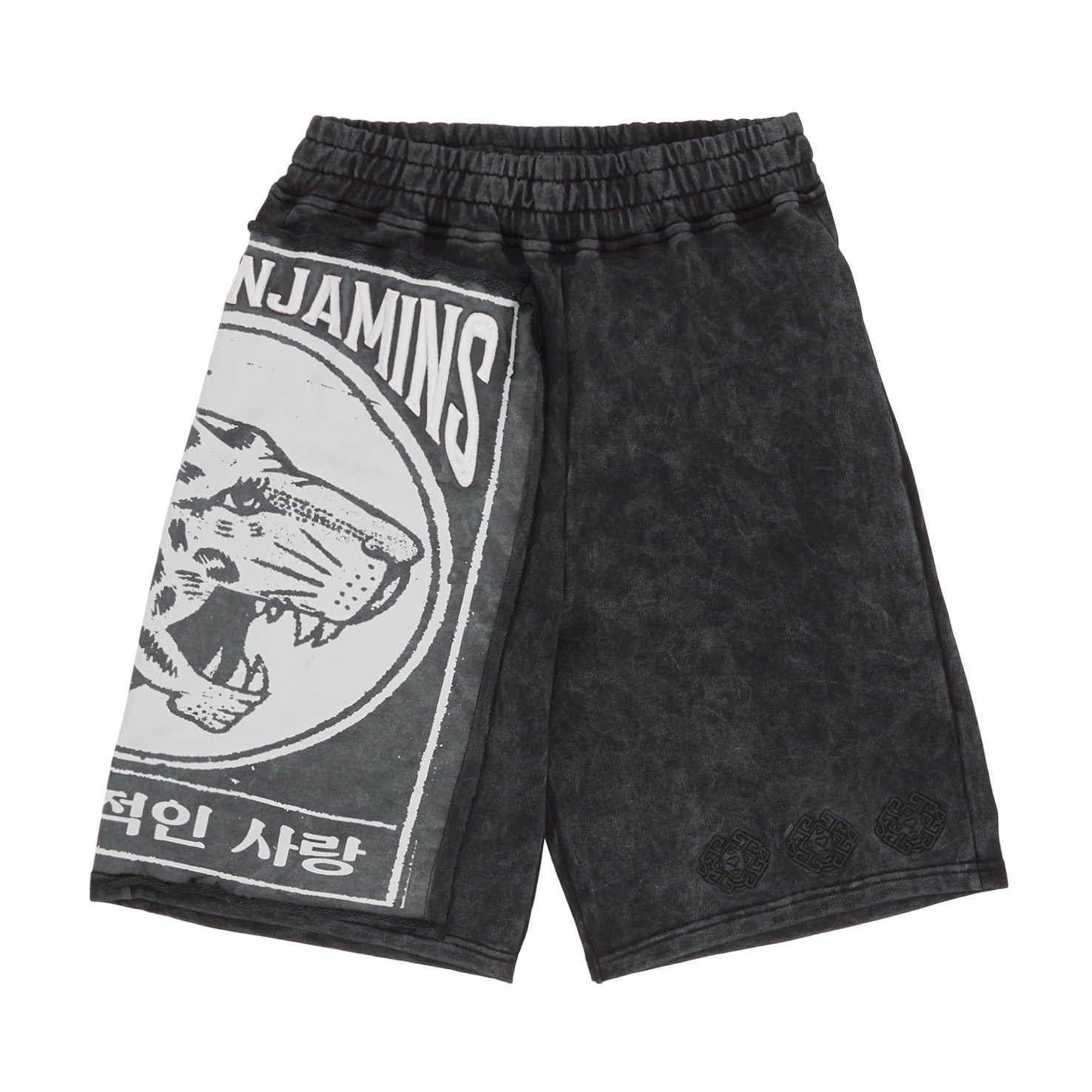 

SHORTS, Черный