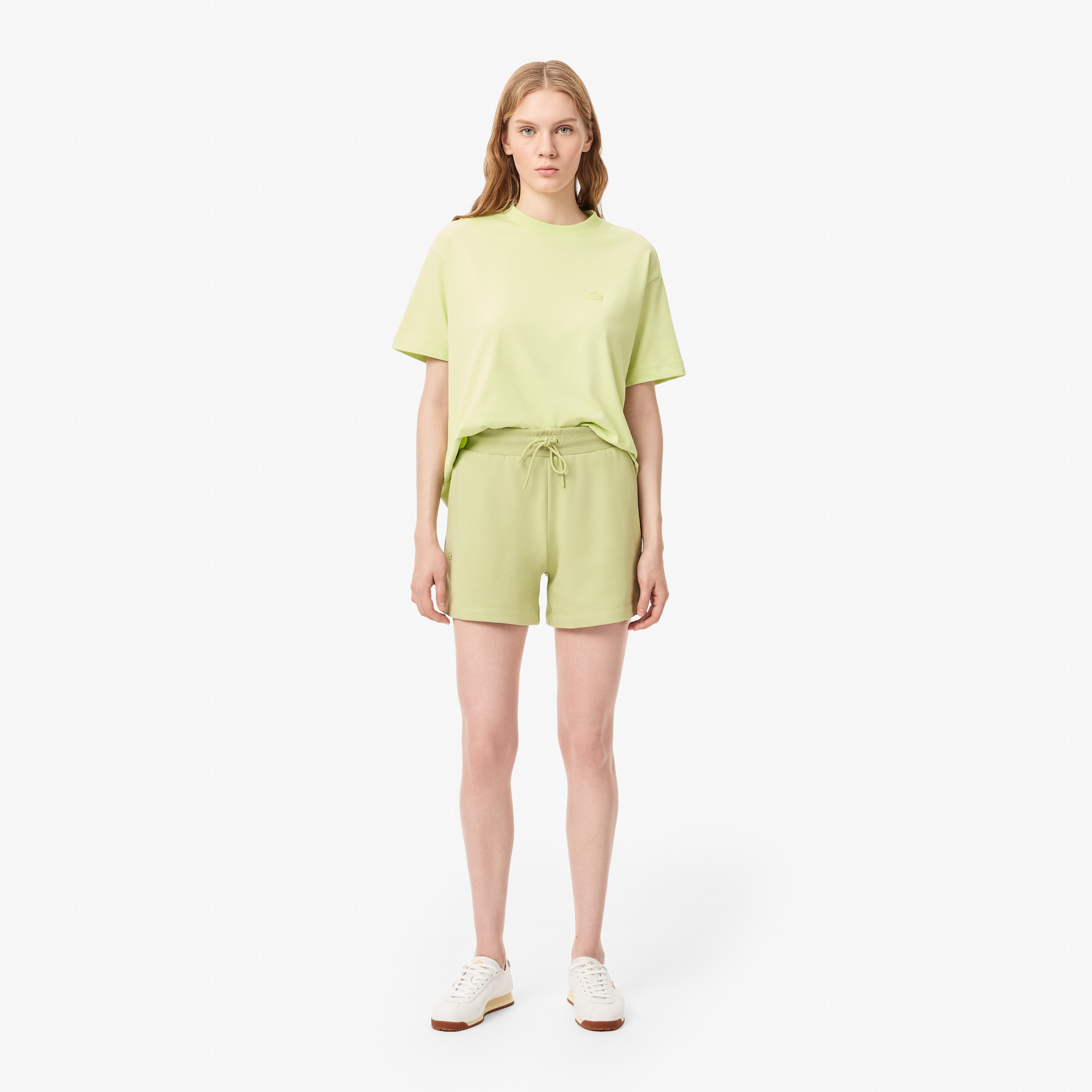 Женские шорты Lacoste