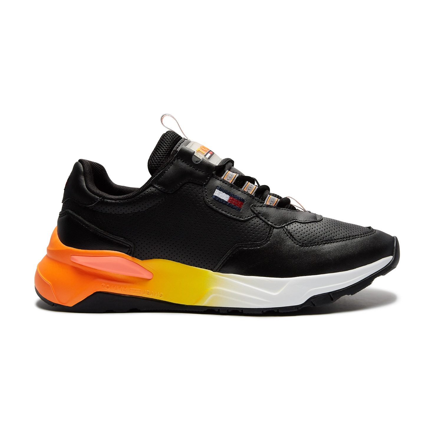 

CHUNKY TECH RUNNER GRADIENT, Черный