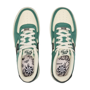 Детские кроссовки Nike Air Force 1 LV8 3 (GS)