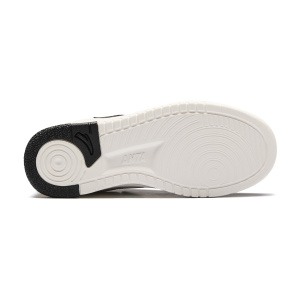 Женские кроссовки Anta BASIC