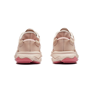 Женские кроссовки adidas OZWEEGO
