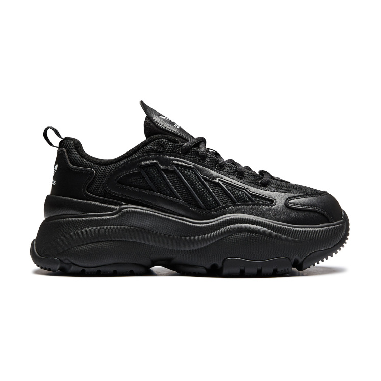 Женские кроссовки adidas OZGAIA