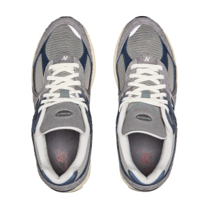 Мужские кроссовки New Balance M2002