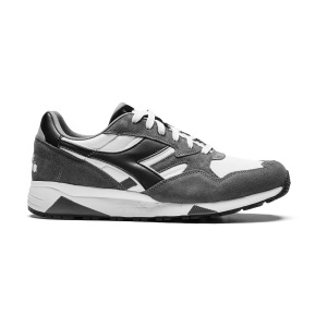 Женские кроссовки diadora N902