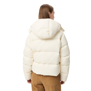 Женская куртка Lacoste SHORT PUFFER