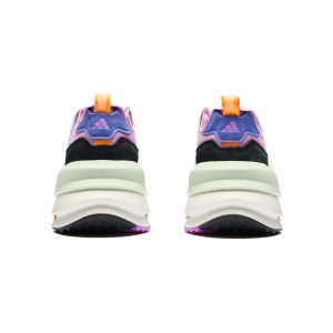 Женские кроссовки adidas AVRYN_X