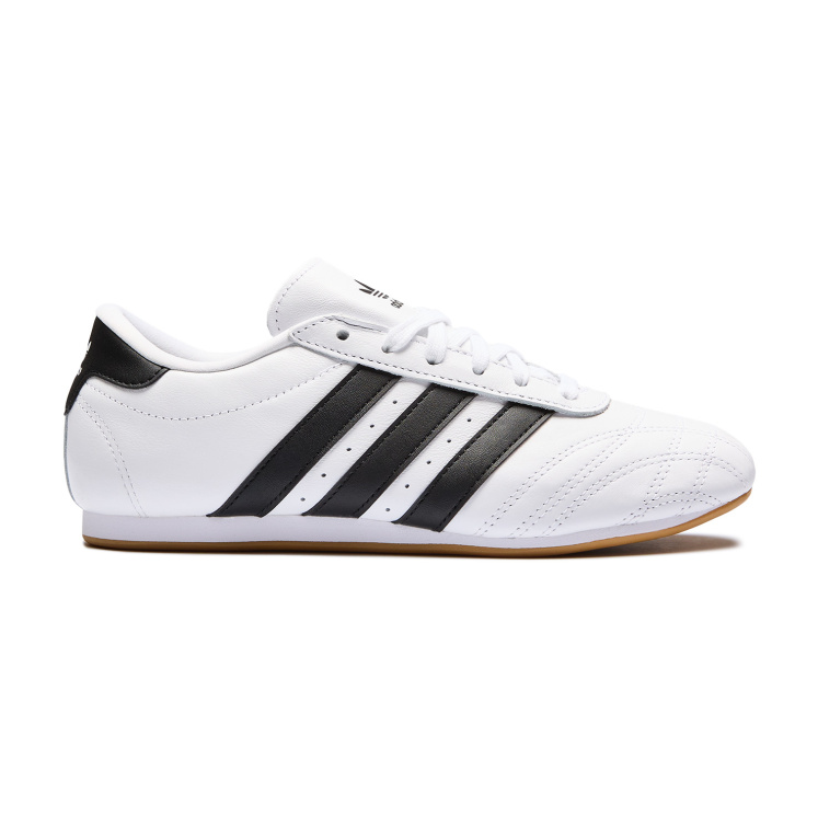Женские кроссовки adidas TAEKWONDO