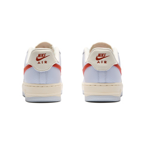 Женские кроссовки Nike Air Force  1 '07