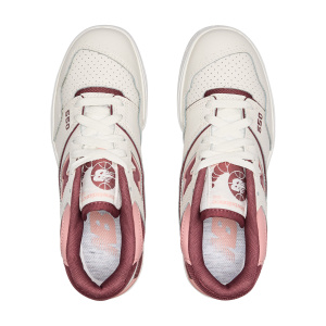 Женские кроссовки New Balance 550