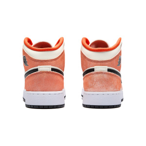 Женские кеды Nike AIR JORDAN 1 MID SE