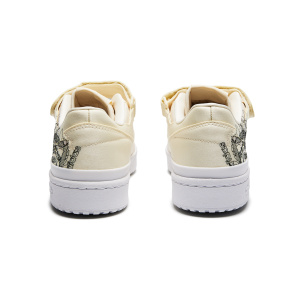 Женские кроссовки adidas FORUM