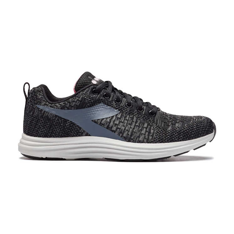 Женские кроссовки diadora DINAMICA