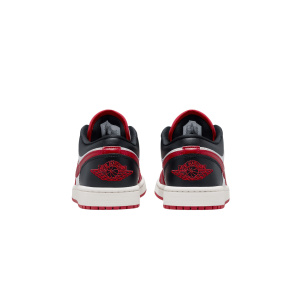 Женские кроссовки Nike AIR JORDAN 1 LOW