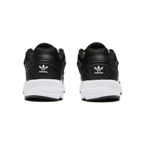 Женские кроссовки adidas ASTIR