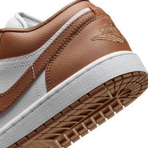 Женские кроссовки Nike AIR JORDAN 1 LOW