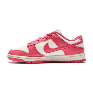 Женские кеды Nike Dunk Low