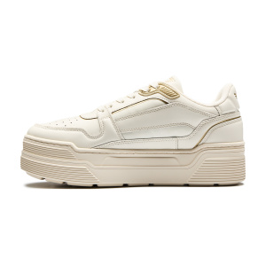 Женские кроссовки EA7 SNEAKERS