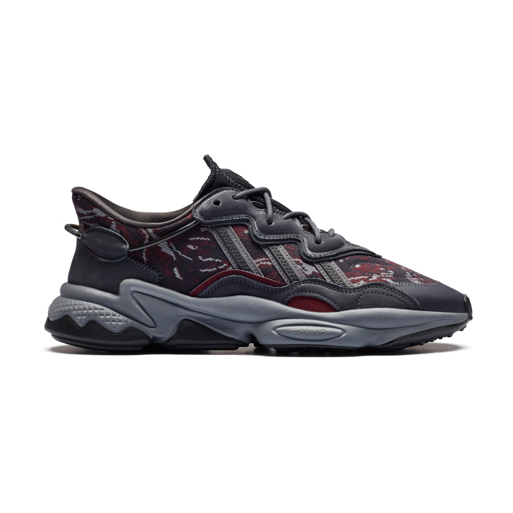 Женские кроссовки adidas OZWEEGO