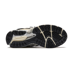 Женские кроссовки New Balance 1906