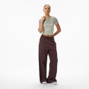 Коричневый