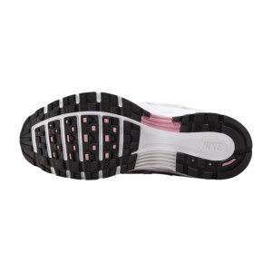 Женские кроссовки Nike P-6000