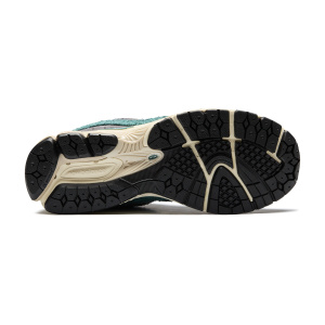 Мужские кроссовки New Balance M2002