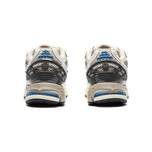 Женские кроссовки New Balance 1906
