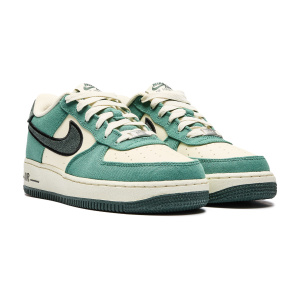 Детские кроссовки Nike Air Force 1 LV8 3 (GS)