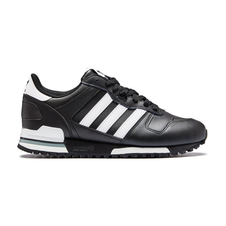 Кроссовки adidas ZX 700