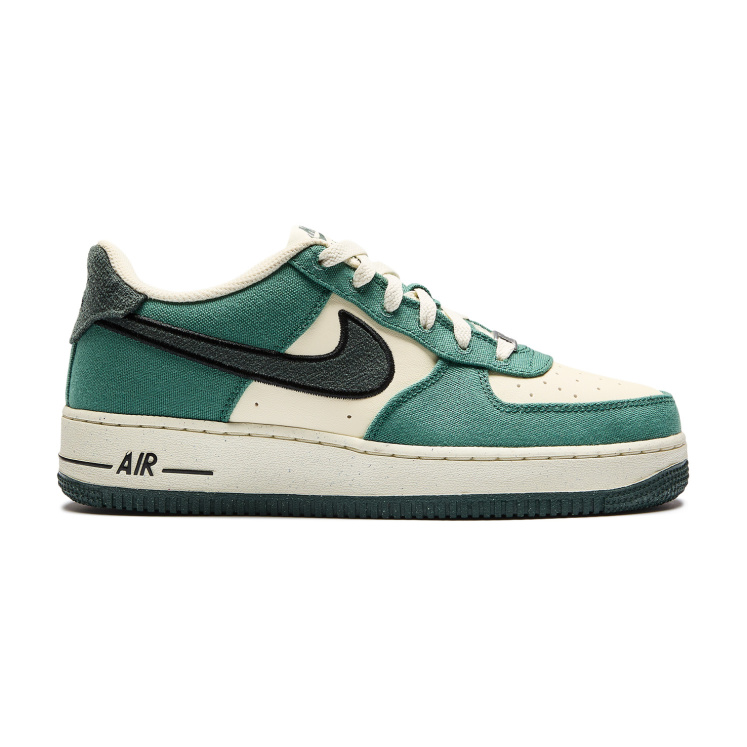 Детские кроссовки Nike Air Force 1 LV8 3 (GS)