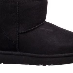 Женские ботинки UGG Classic Mini II