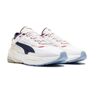 Женские кроссовки PUMA Extent Nitro RE:Collection