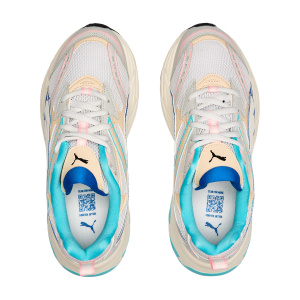 Женские кроссовки PUMA Morphic